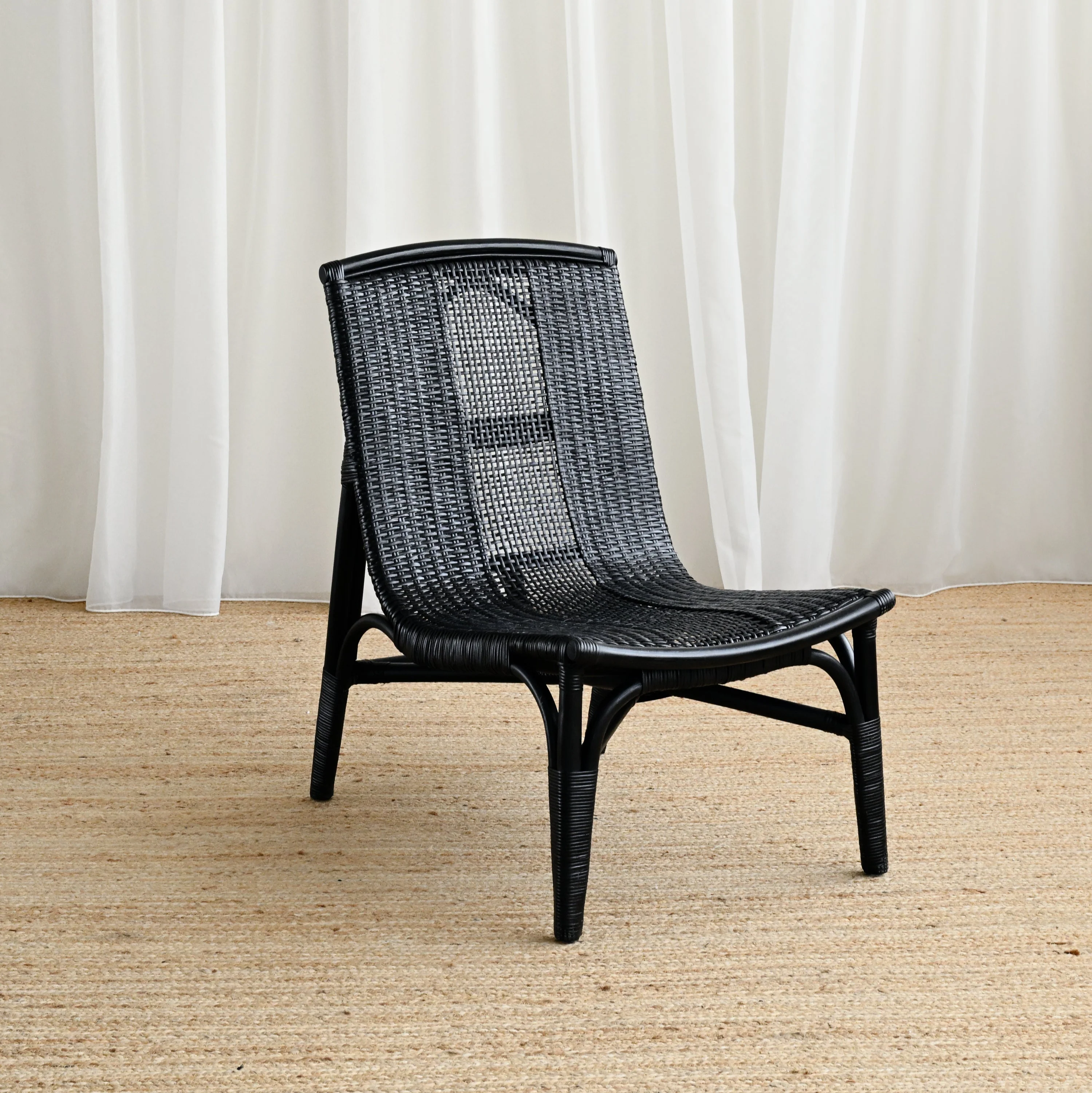 Binjai Rattan Lounge Chair - Image 3