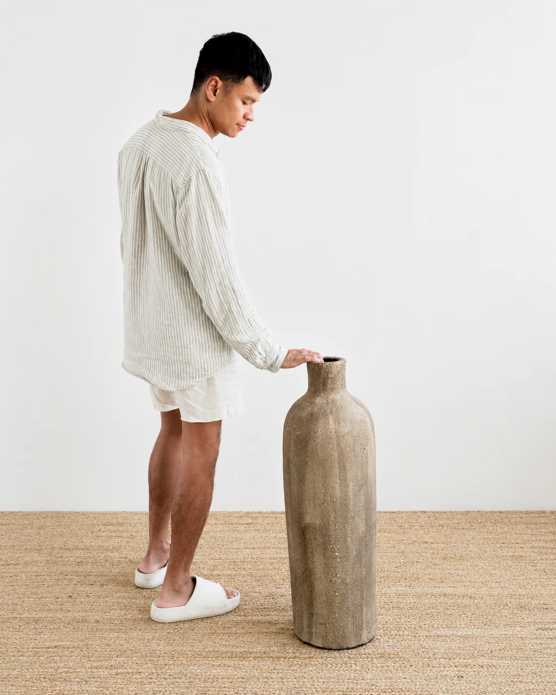 Burai Terracotta Vase - Image 5