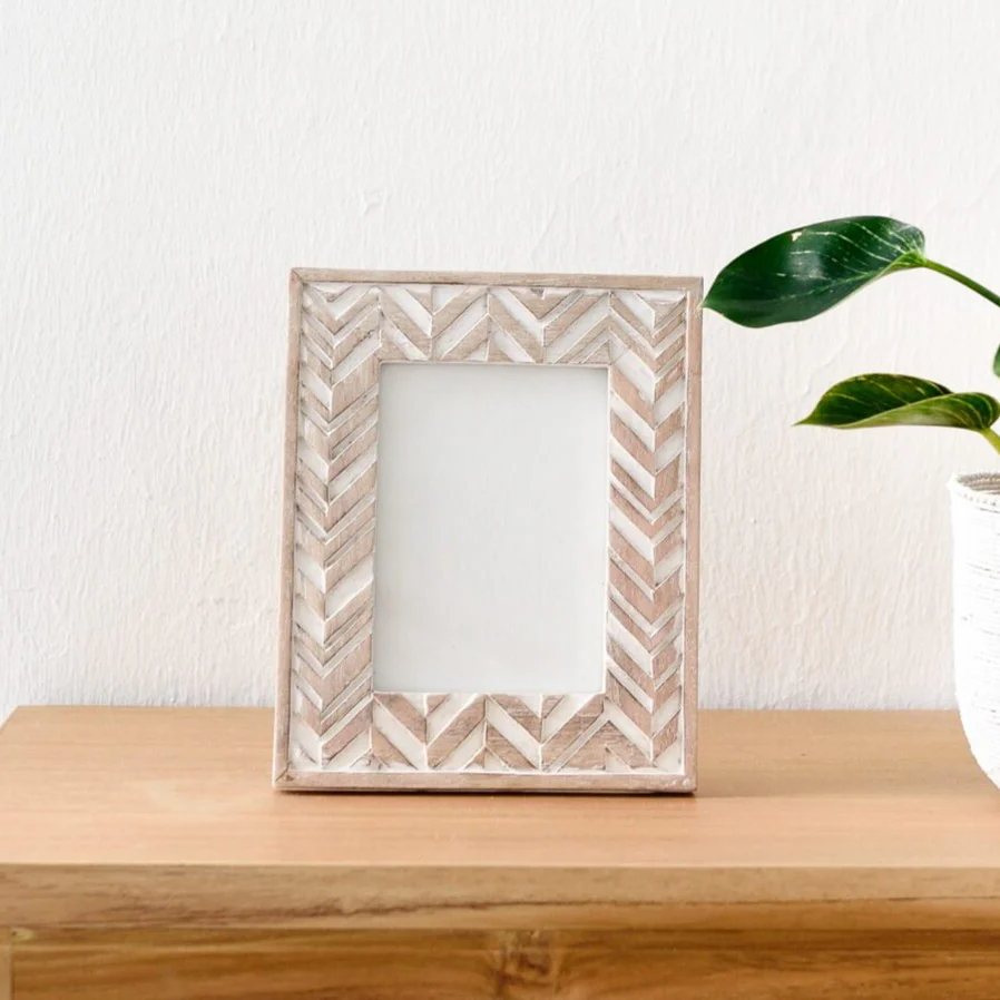 Handcarved Wooden Photo Frame - Image 3
