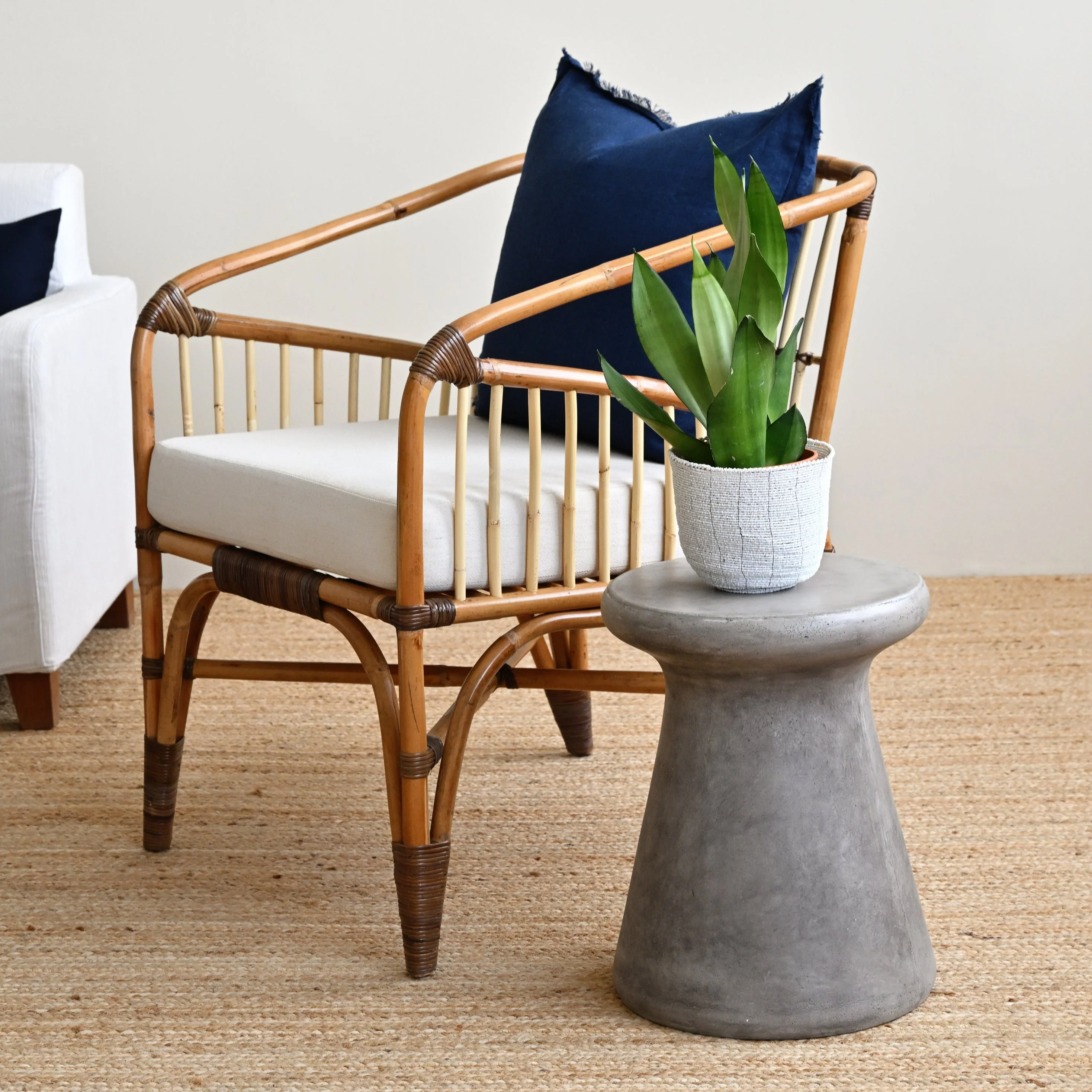 Insel Rattan Arm Chair - Dark Rattan - Image 3