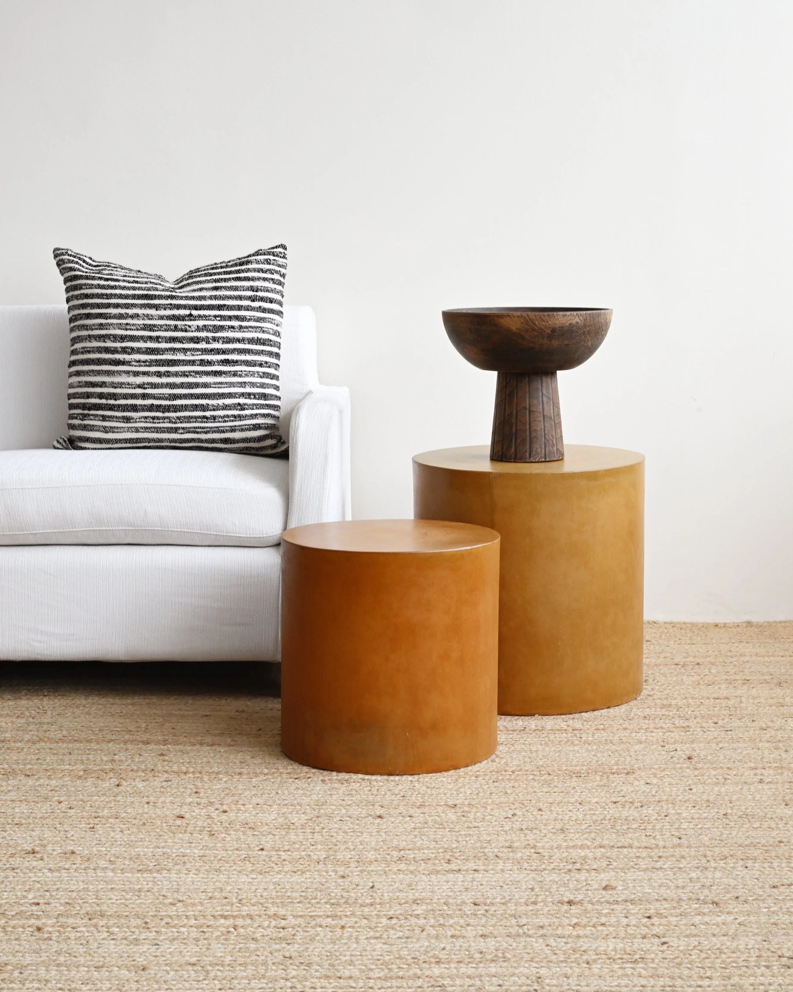 Ito Concrete Side Table - Rust