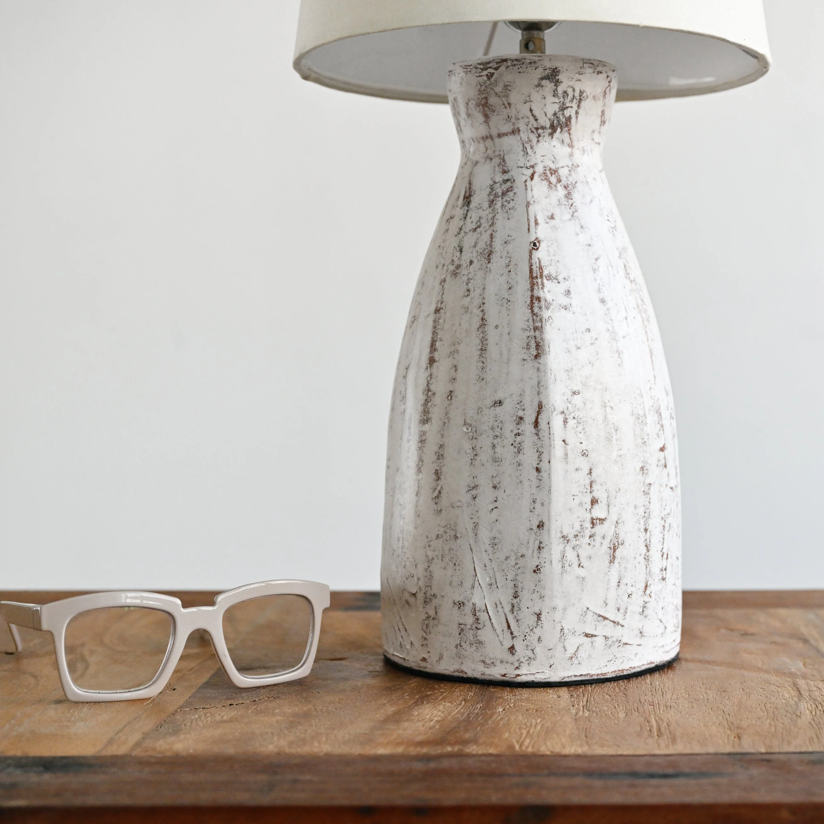White Wash Java Lamp - Image 6