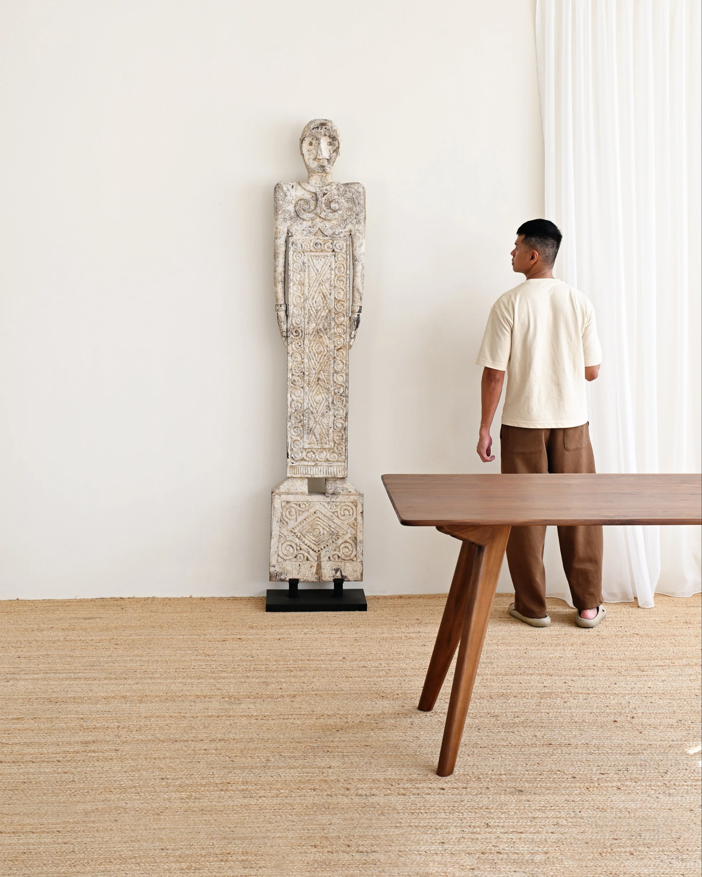KR Curated Tall Tribal Standing Statue with Stand - Image 2