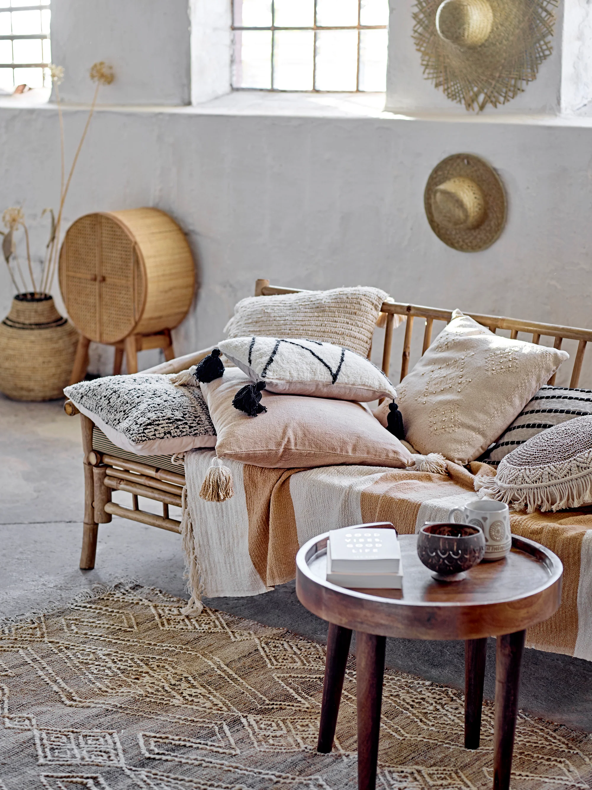 Leva Cushion - 45cm x 45cm - Image 3
