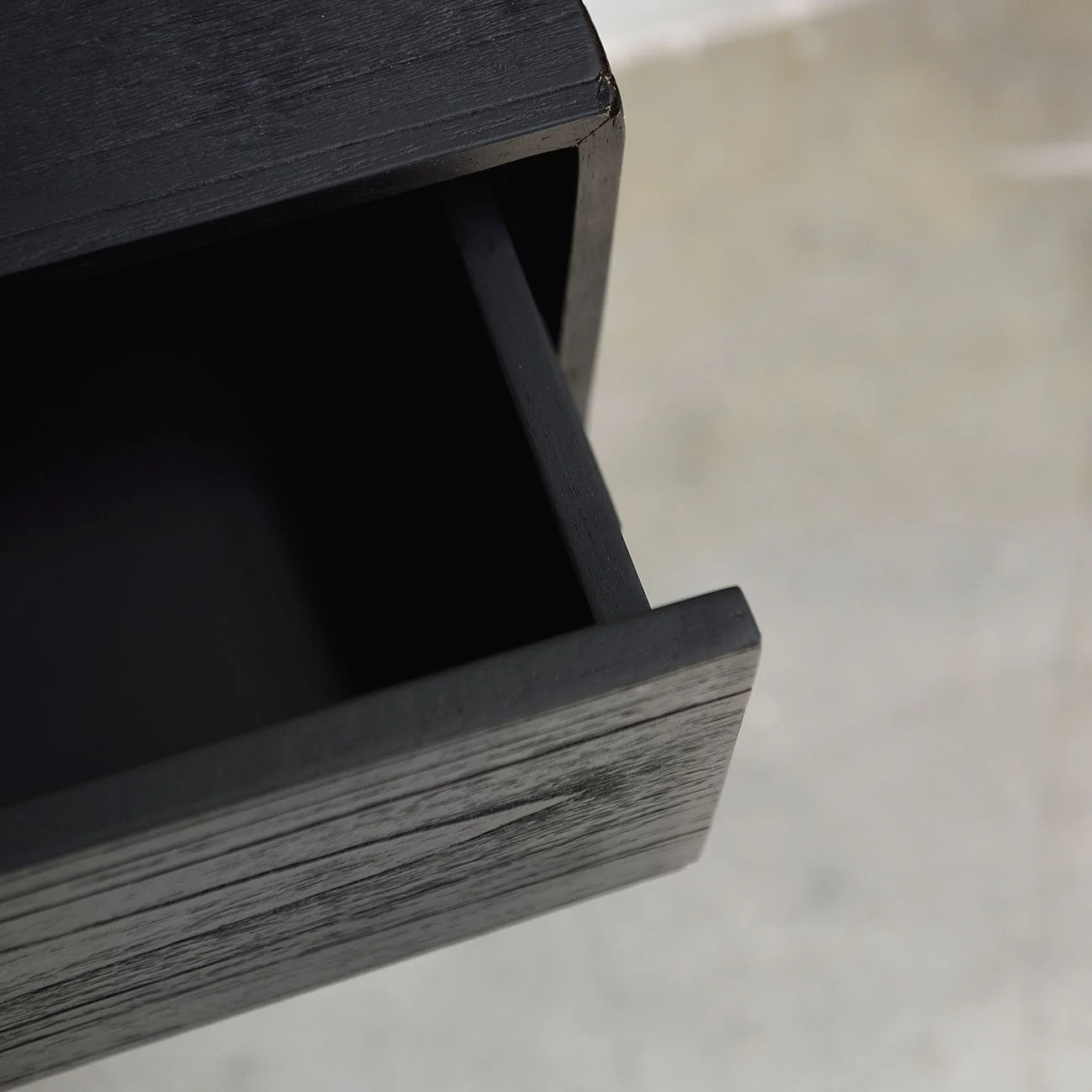 Lola Side Table - Black - Image 8