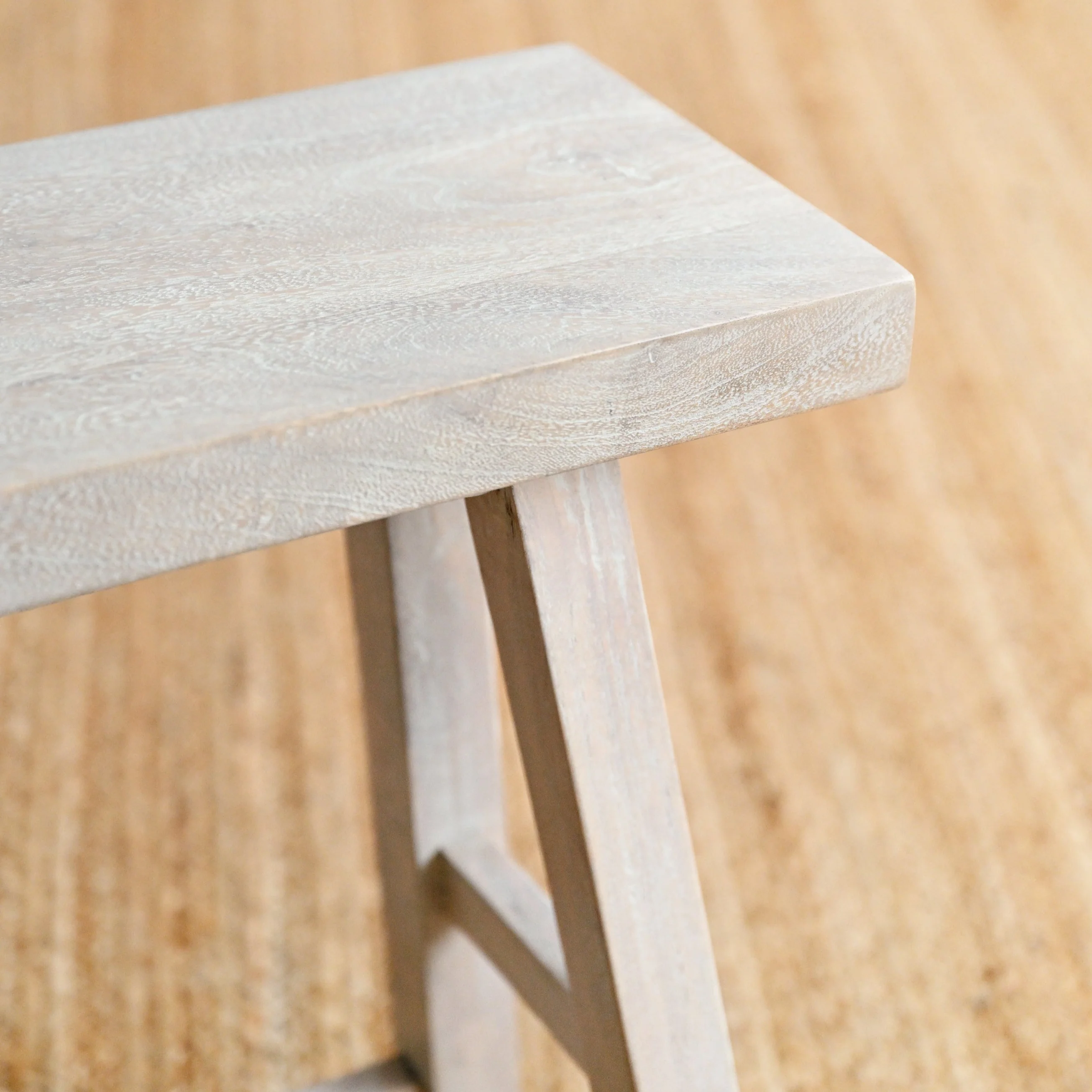 Lowanu Stool - Image 7