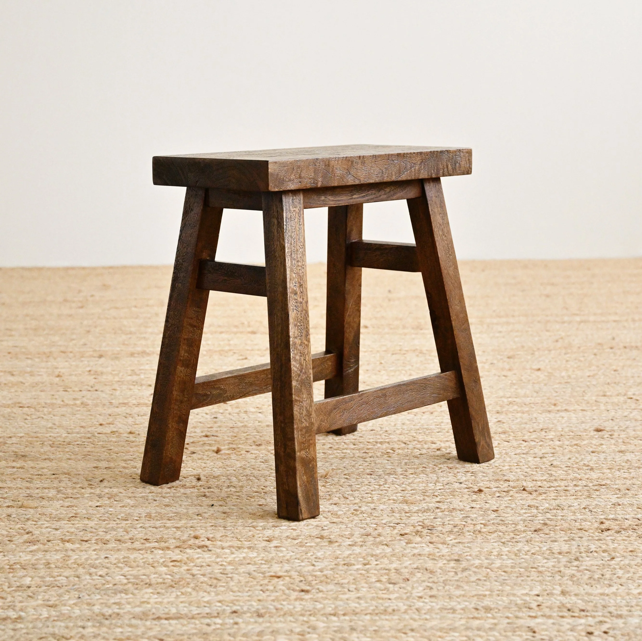 Lowanu Stool - Image 8
