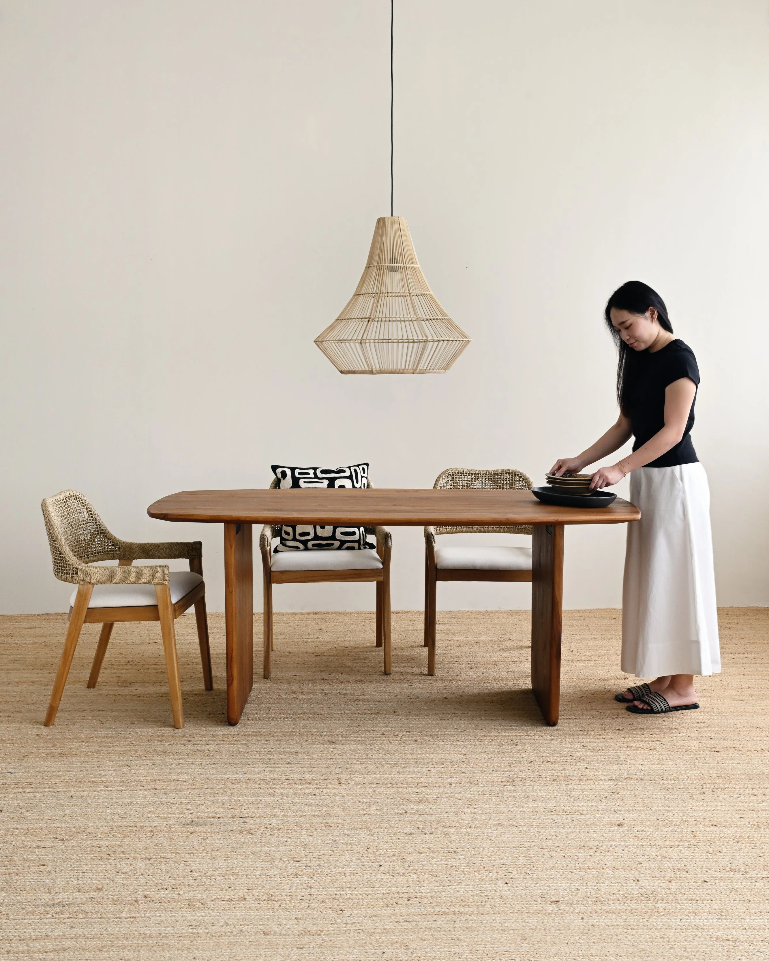 Molly Dining Table in Natural - Image 3