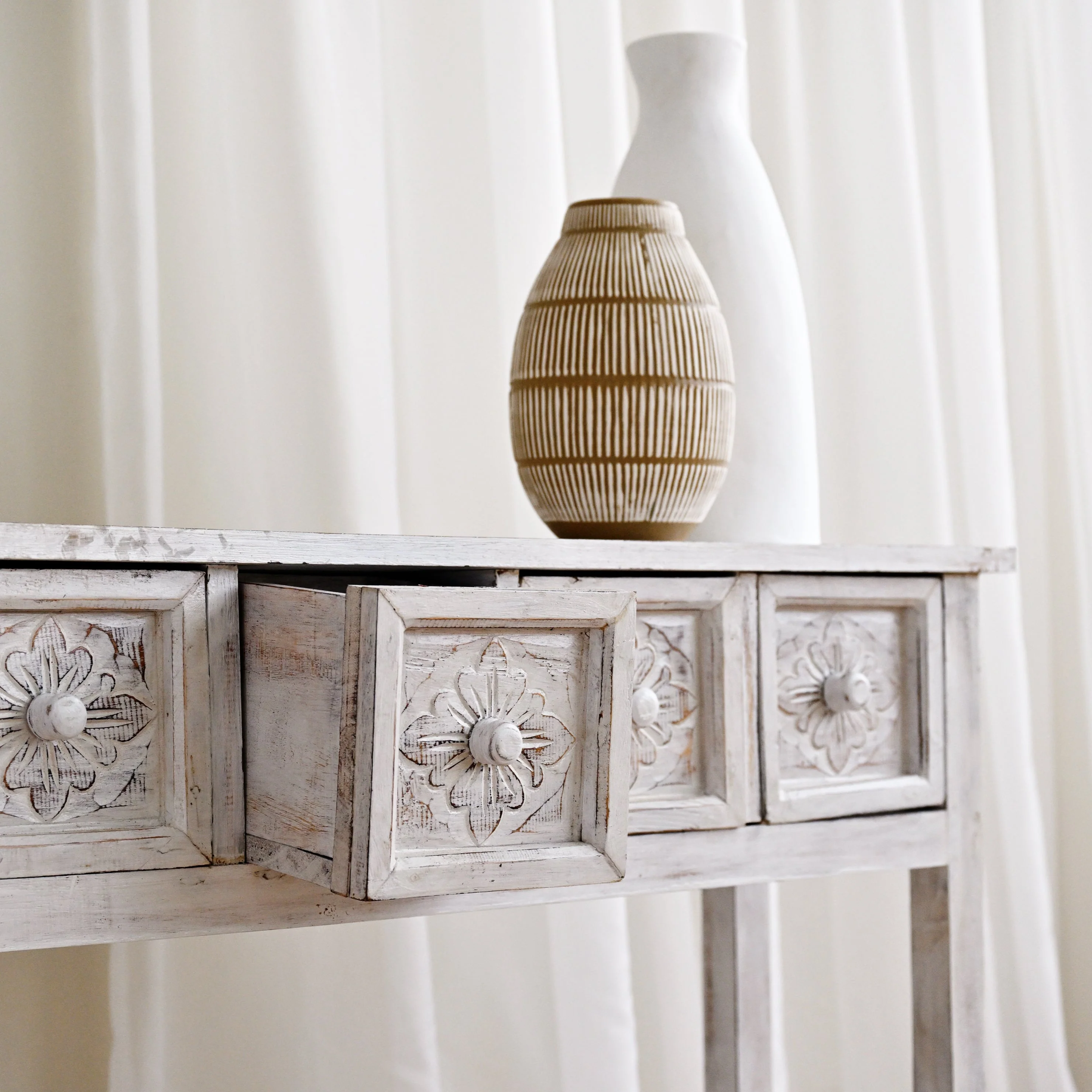 Moroccan Console - Image 9