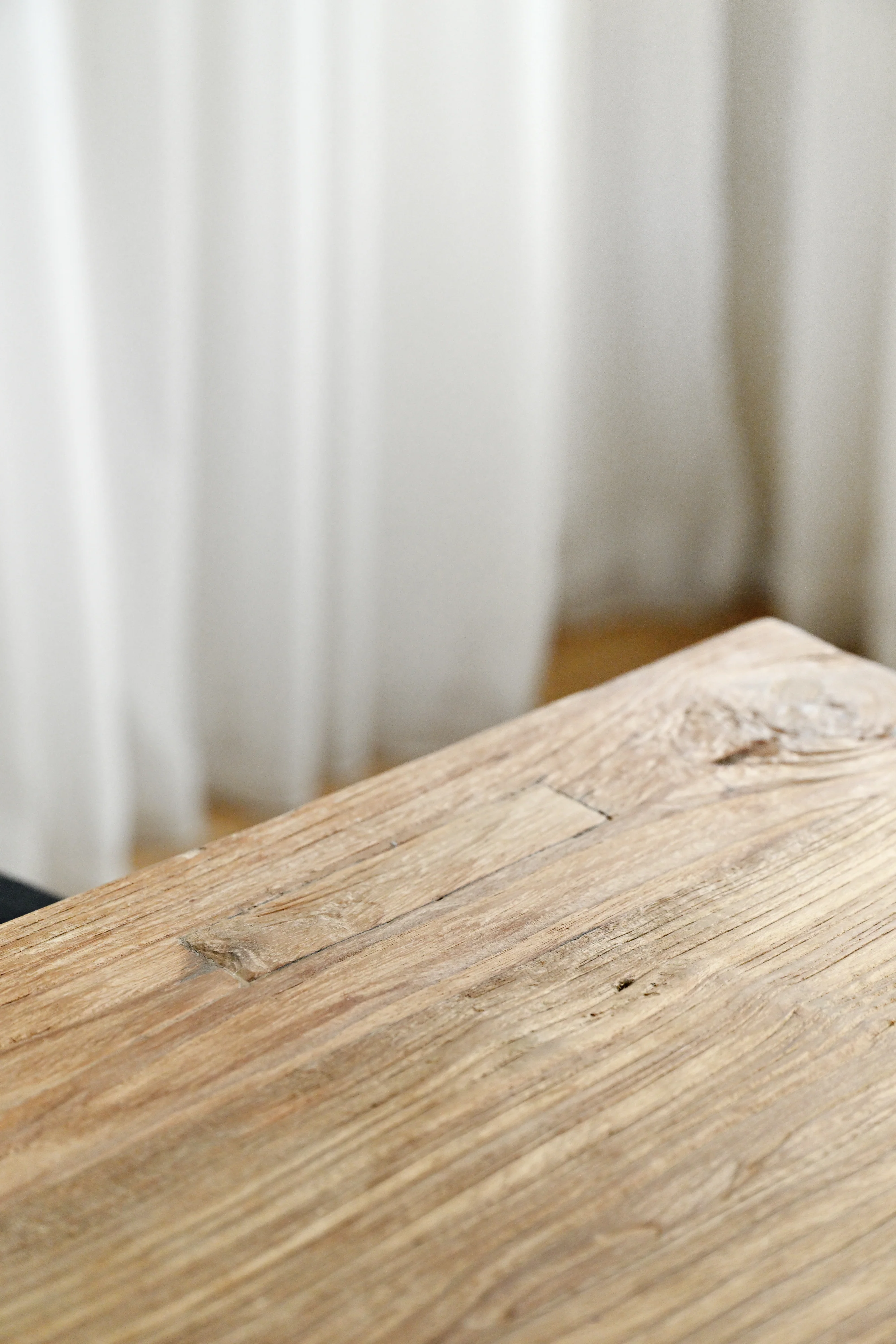 Nordika Dining Table - Image 12