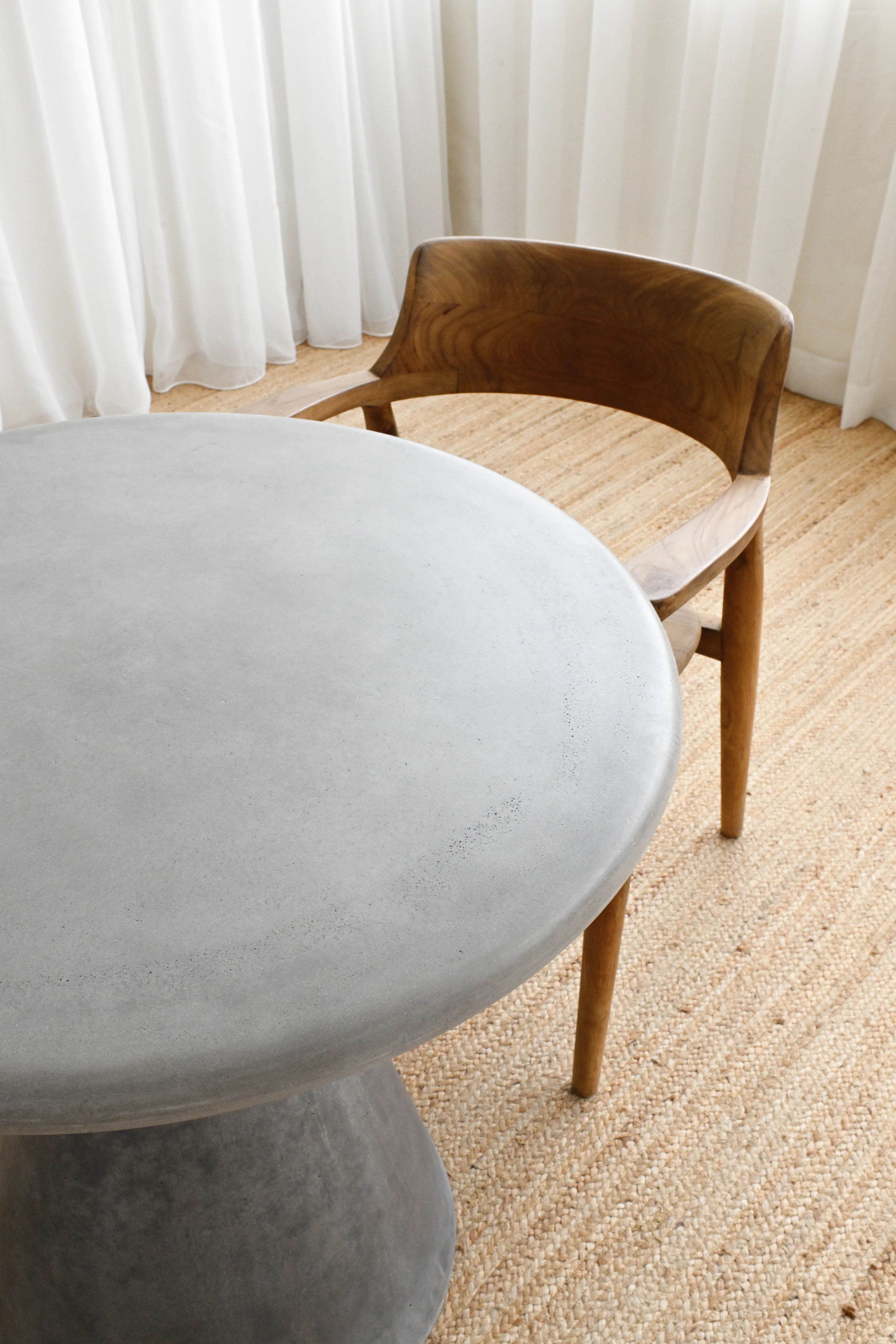 Novara Dining Table - Grey - Image 4