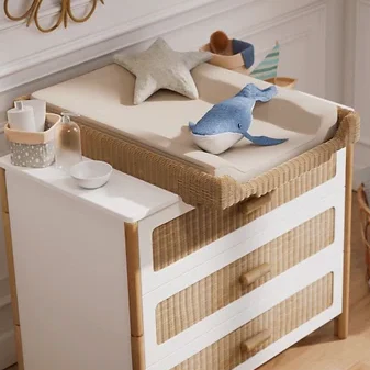 Rattan changing box - Image 4