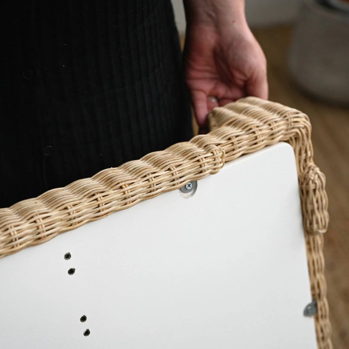 Rattan changing box - Image 5