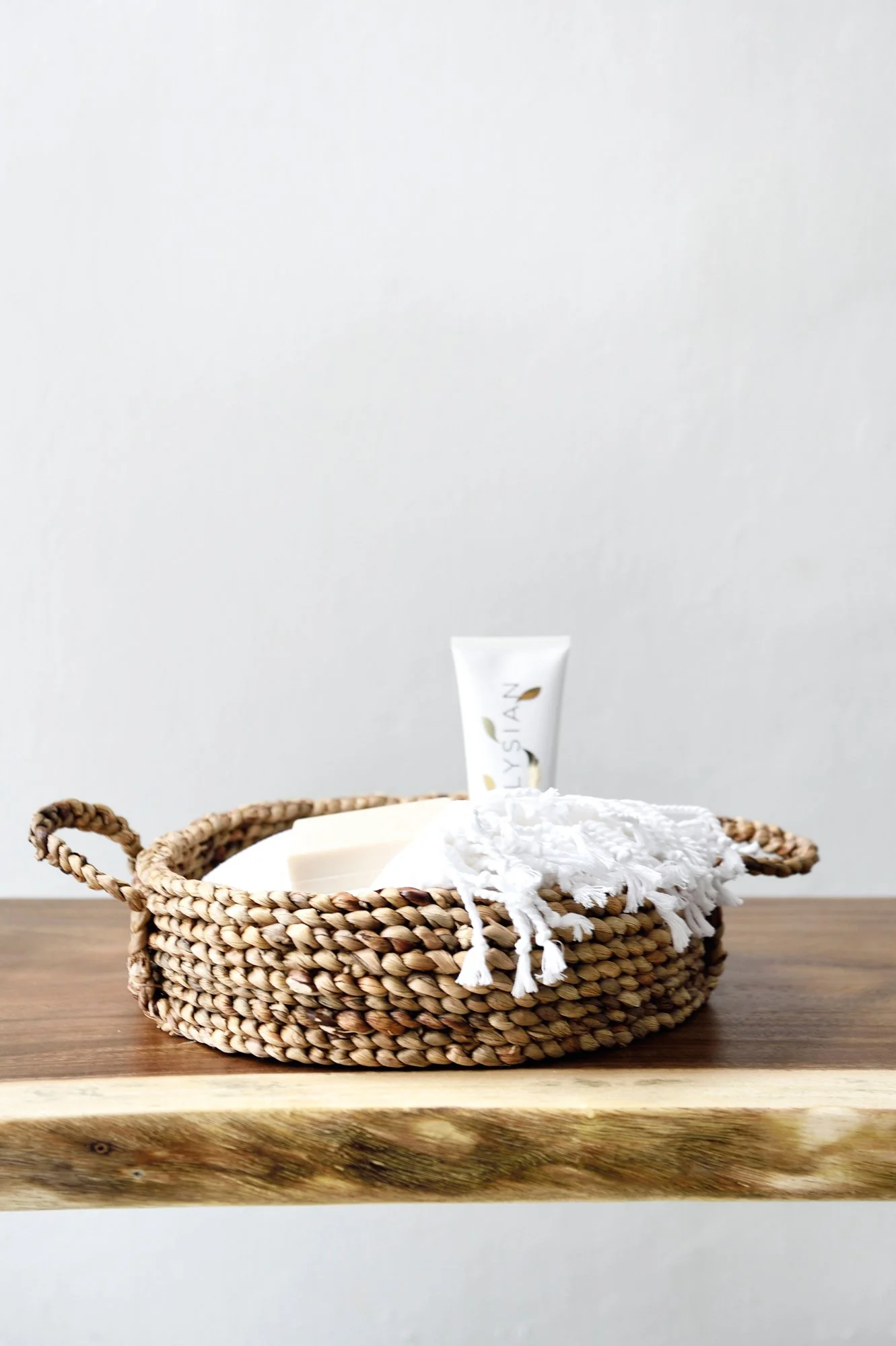 Round Banana Leaf Tray with Handles - Image 6