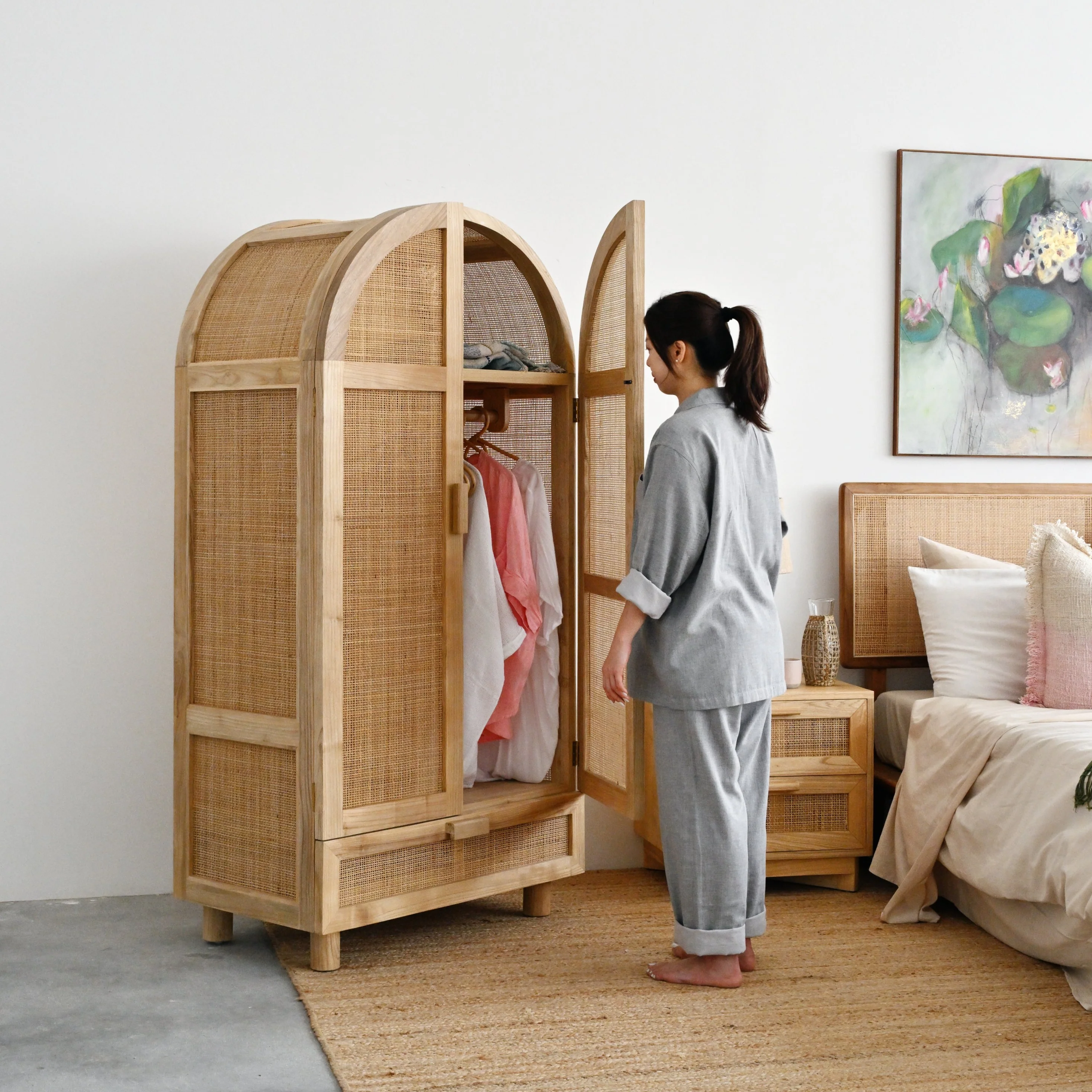 Sunshine Arched Wardrobe - Image 3