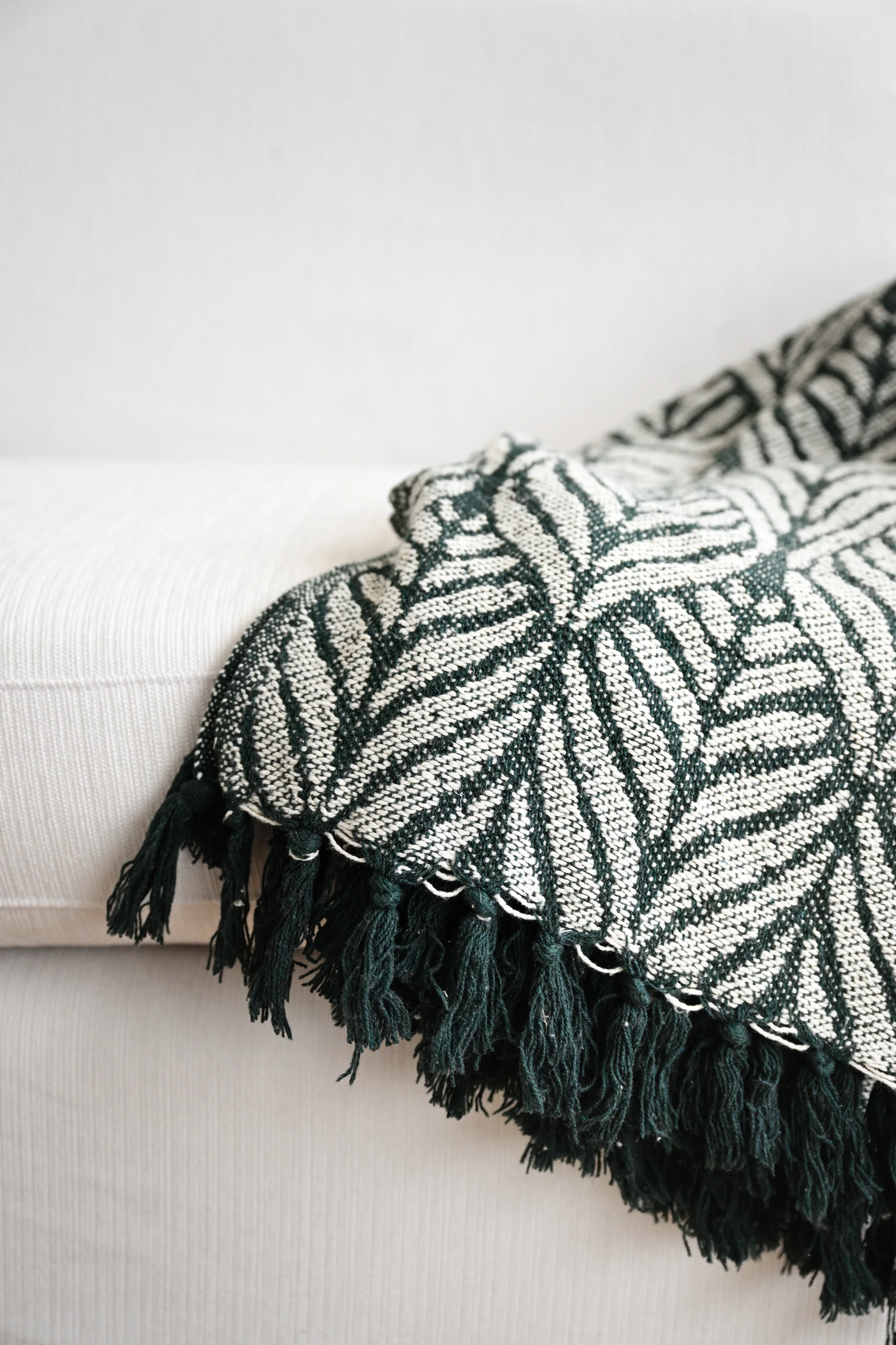 Ugento Throw - Image 2