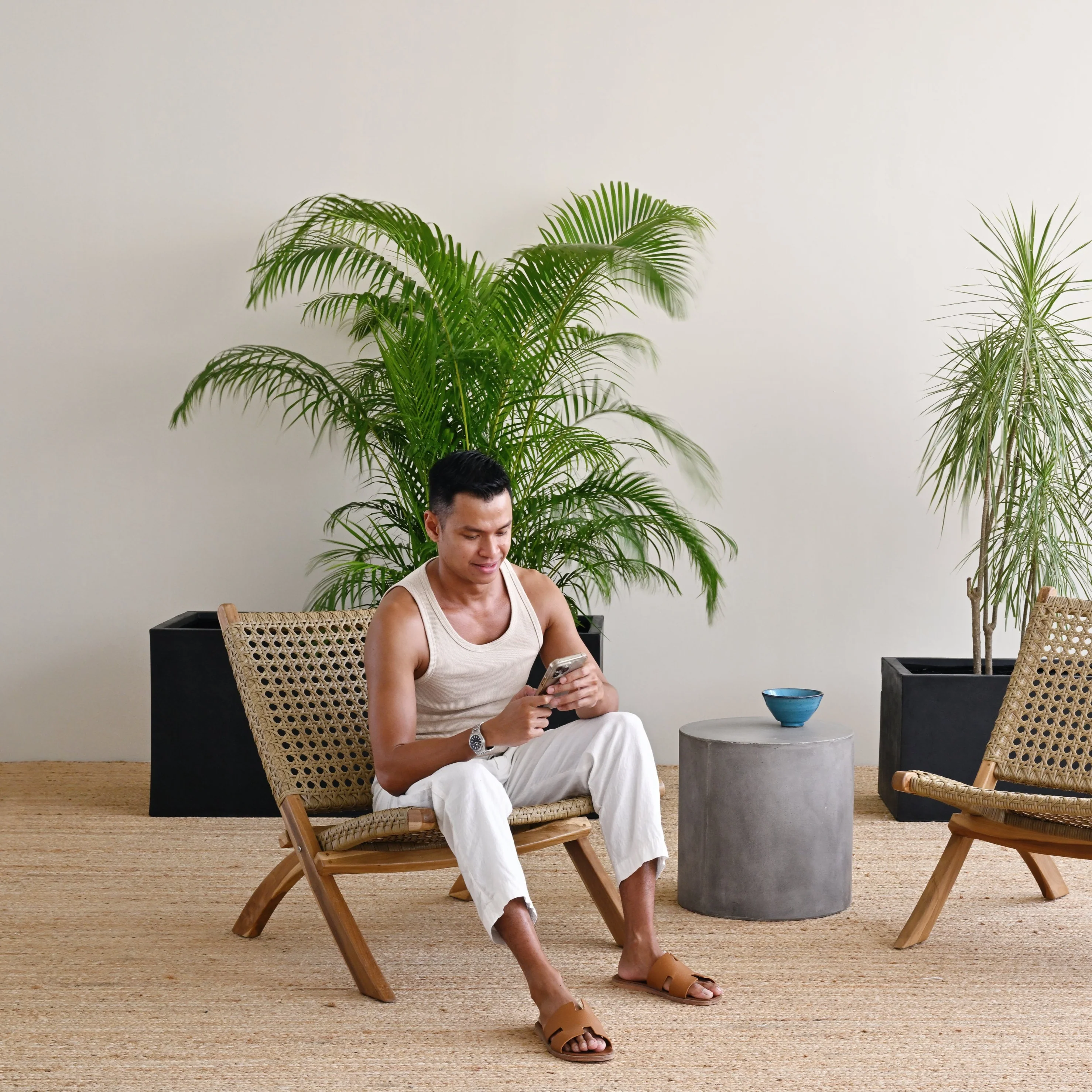 Venezuela Folding Chair - Mocha - Image 2