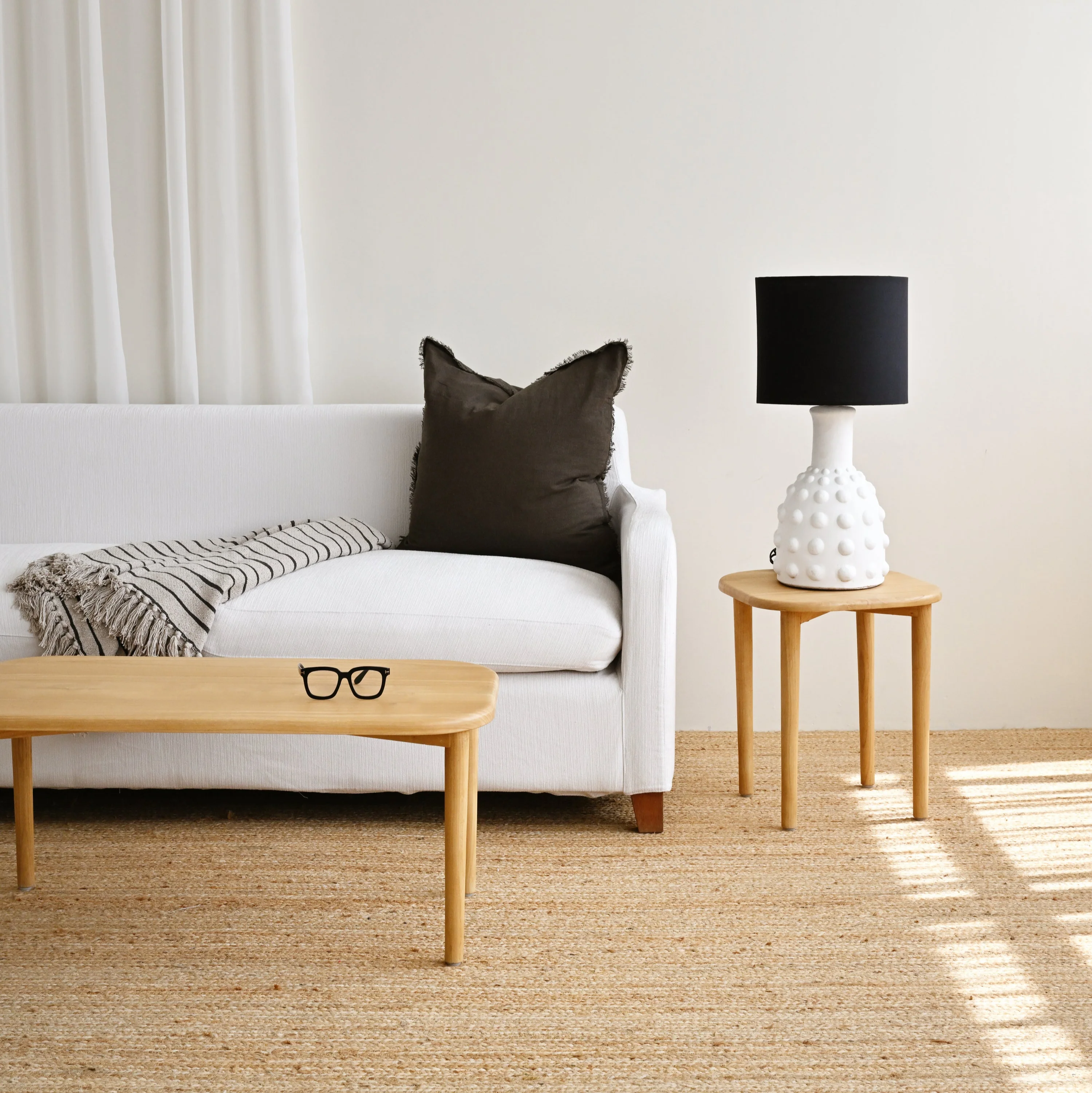 White Dots Terracotta Table Lamp - Image 5