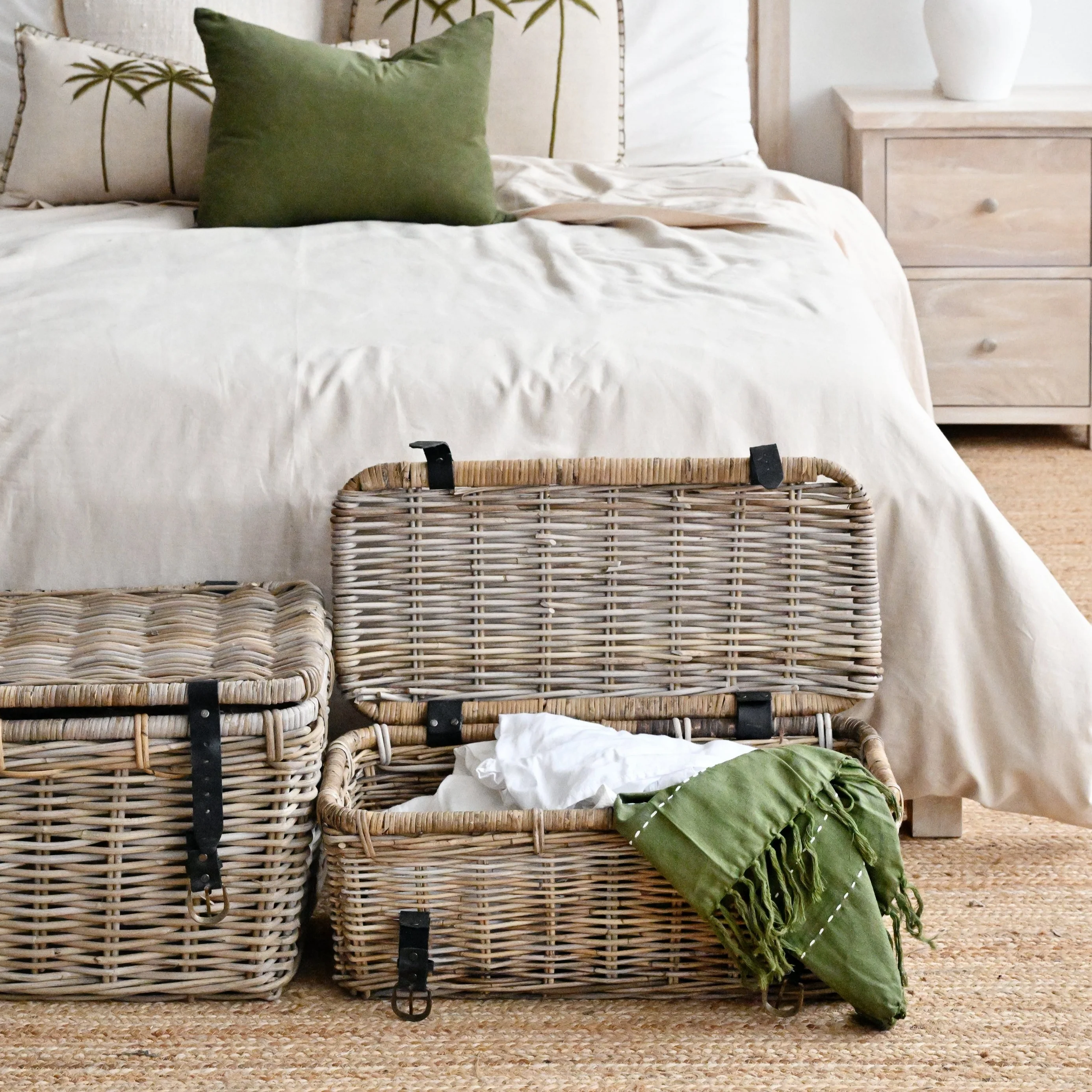 Wicker Trunk - Image 7